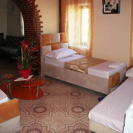 Apartman Kurti *